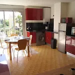 Lara 5 - Grand T2 Sans Vis-a-vis Parking - Pres Centre-port, Ile Des Loisirs, Richelieu Apartment Agde