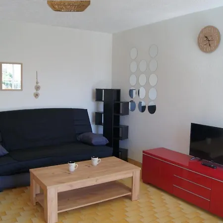 Lara 5 - Grand T2 Sans Vis-a-vis Parking - Pres Centre-port, Ile Des Loisirs, Richelieu 아파트 아그