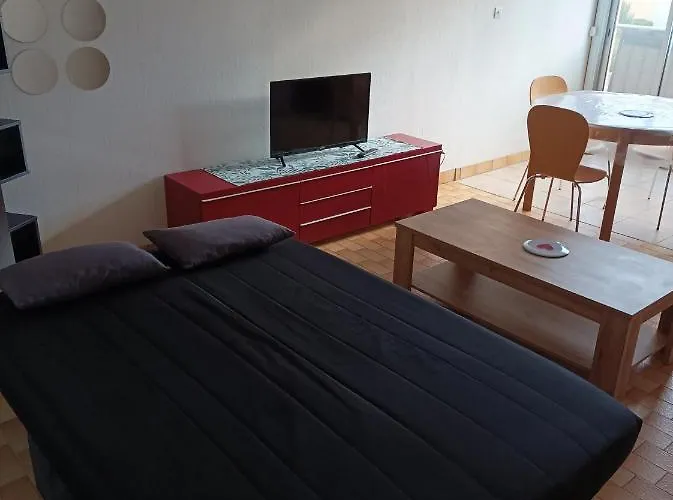 Apartment Lara 5 - Grand T2 Sans Vis-a-vis Parking - Pres Centre-port, Ile Des Loisirs, Richelieu Agde