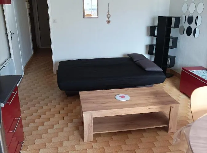 Apartment Lara 5 - Grand T2 Sans Vis-a-vis Parking - Pres Centre-port, Ile Des Loisirs, Richelieu